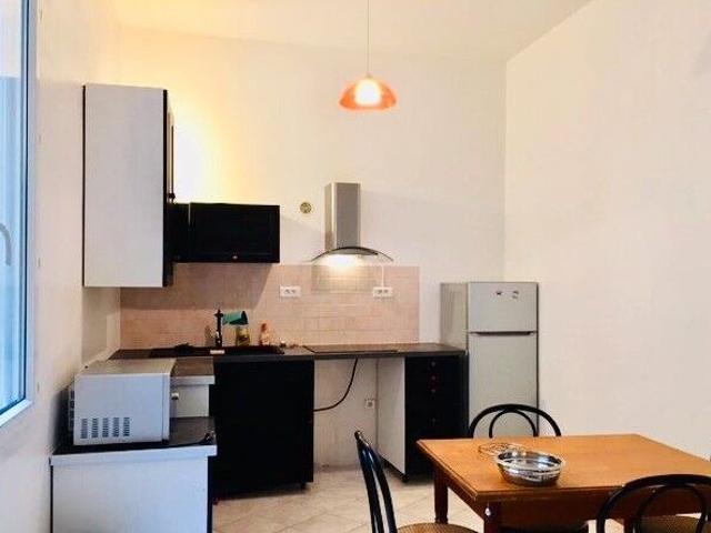 Appartement 3 pièces, 66 m² à louer à Bordeaux 33000