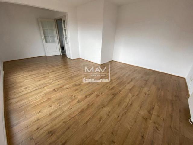 Appartement 3 pièces 68 m2 MARCQ EN BAROEUL + terrasse et garage