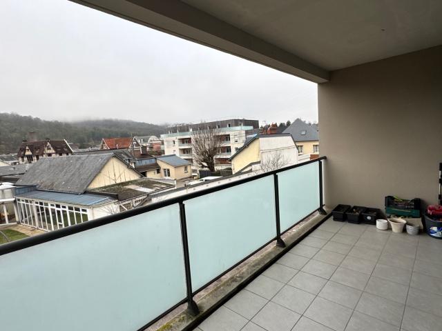 Appartement 3 pièces 68 m2 Résidence récente sécurisée 2012