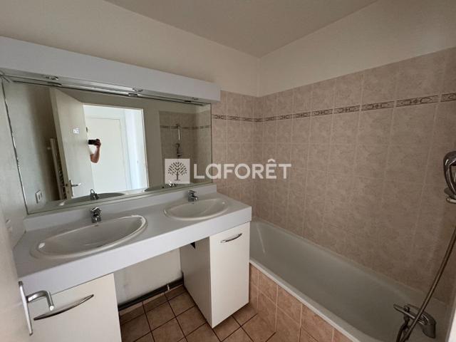 Appartement 3 pièces, 68 m² à louer à Villeurbanne 69100