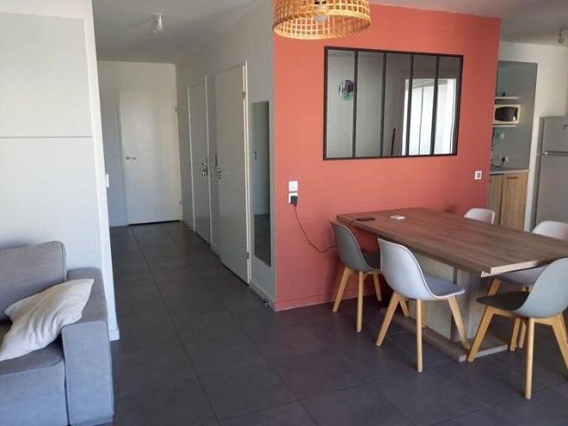 Appartement 3 pièces, 68 m² à louer à Bordeaux 33000