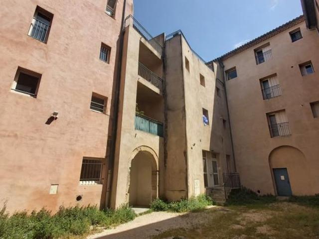 Appartement 3 pièces, 68 m² à louer à Carpentras 84200