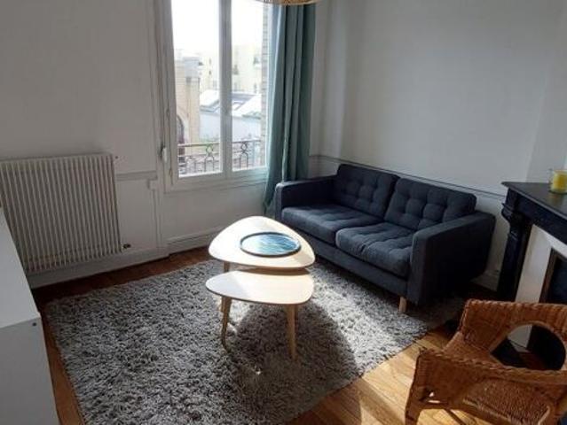 Appartement 3 pièces 68m2 REIMS 990 euros