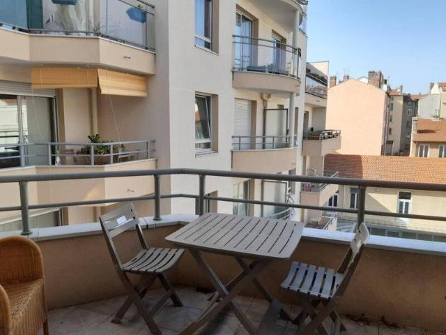 Appartement 3 pièces 69007 Lyon 7e Arrondissement