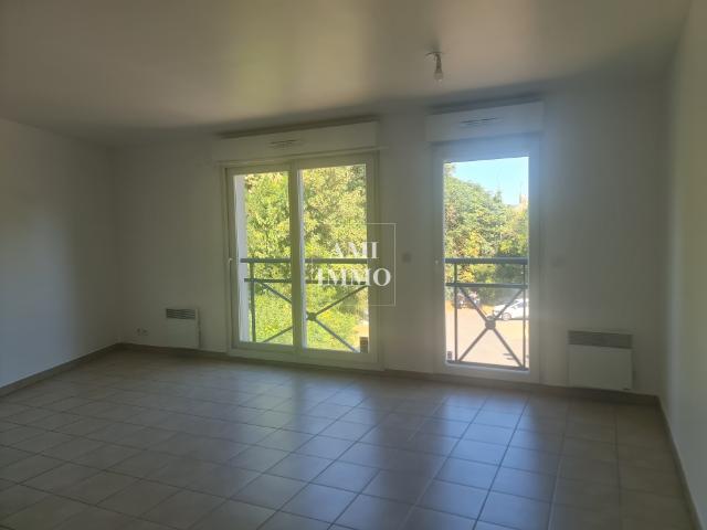APPARTEMENT 3 PIECES AVEC PARKING