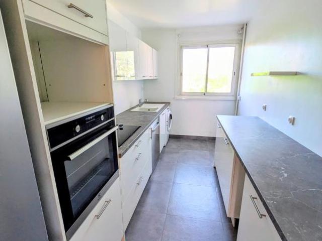 Appartement 3 pièces, 69 m² à louer à Toulon 83100