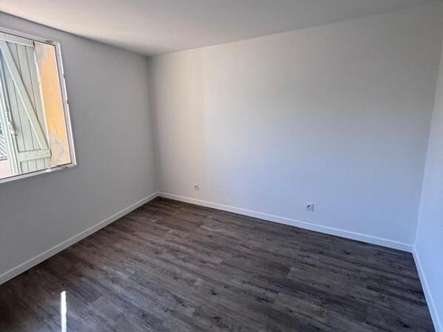 Appartement 3 pièces, 69 m² à louer à Toulon 83200