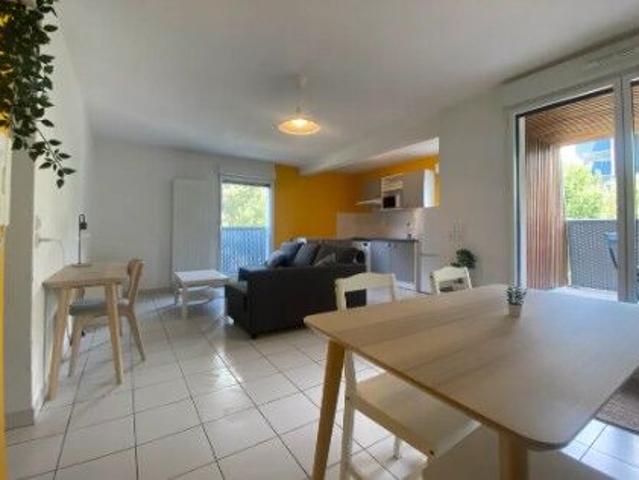 Appartement 3 pièces, 69 m² à louer à Bègles 33130