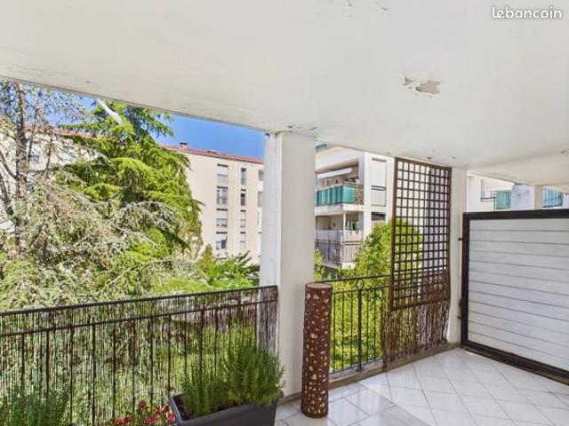 Appartement 3 pièces 69 m²