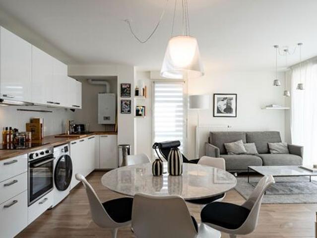 Appartement 3 pièces 69m2 REIMS 895 euros
