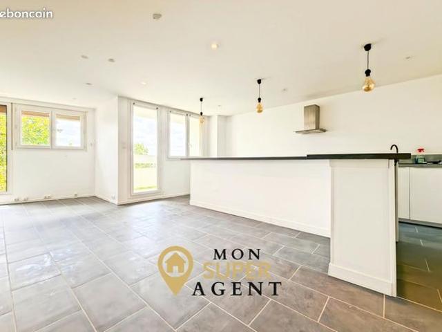 Appartement 3 pièces 6 668 m²