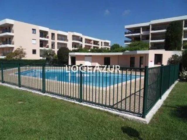 Appartement 3 pièces, 73 m² à louer à Antibes 06160