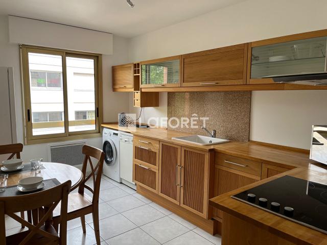 Appartement 3 pièces, 73 m² à louer à Lyon 3 69003