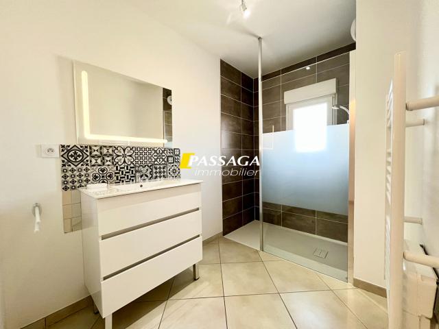Appartement 3 pièces, 73 m² à louer à Sébazac Concourès 12740