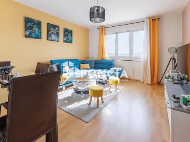 Appartement 3 pièces 70,81 m² traversant et lumineux avec ascenseur