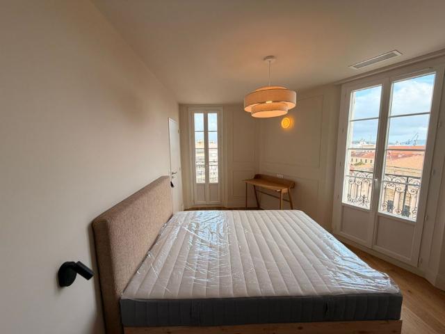 Appartement 3 pièces, 70 m² à louer à Toulon 83000