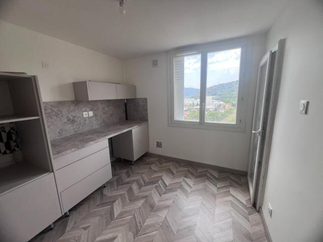 Appartement 3 pièces, 70 m² à louer à Vienne 38200
