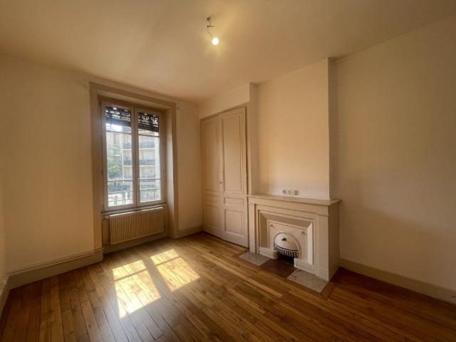 Appartement 3 pièces, 70 m² à louer à Villeurbanne 69100
