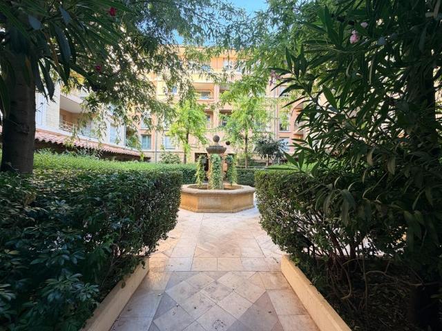 Appartement 3 pièces, 70 m² à louer à Aix en Provence 13100