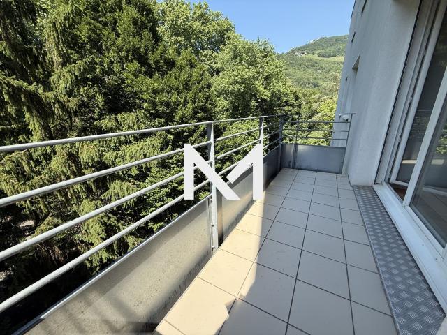 Appartement 3 pièces, 70 m² à louer à Grenoble 38000
