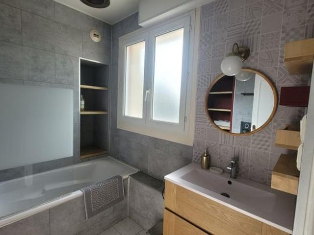 Appartement 3 pièces, 70 m² à louer à La Rochelle 17000