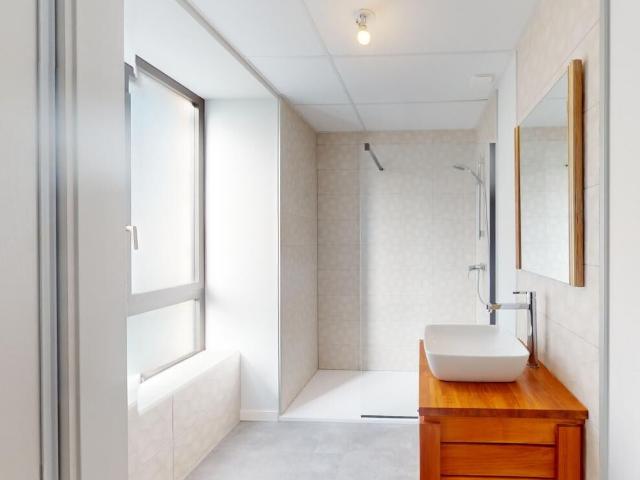 Appartement 3 pièces, 70 m² à louer à Le Monastère 12000
