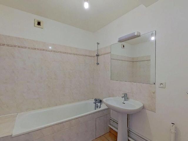 Appartement 3 pièces, 70 m² à louer à Lyon 1 69001