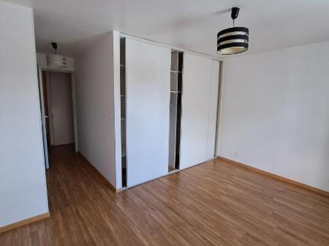 Appartement 3 pièces, 70 m² à louer à Monségur 33580