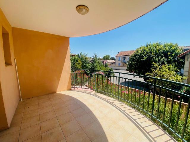 Appartement 3 pièces, 70 m² à louer à Pertuis 84120