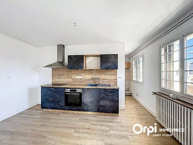 Appartement 3 pièces, 70 m² à louer à Saint Flour 15100