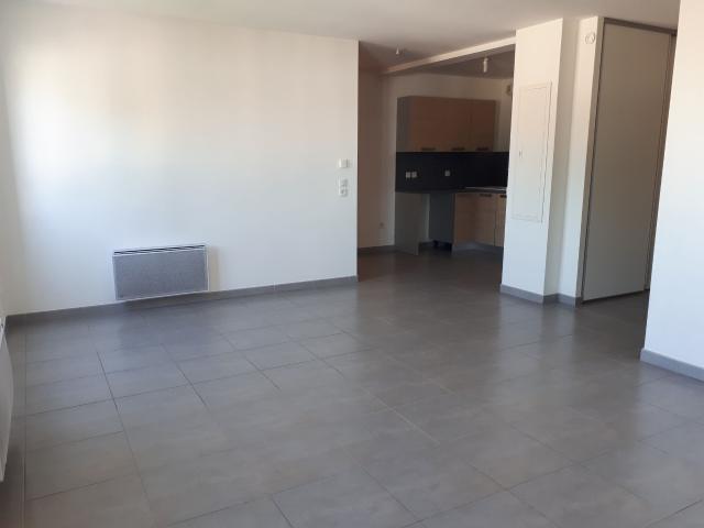 Appartement 3 pièces, 70 m² à louer à Sainte Geneviève des Bois 91700