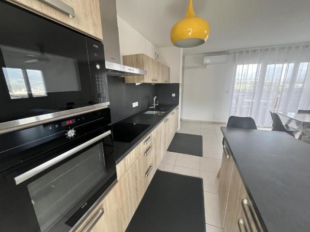 Appartement 3 pièces, 70 m² à louer à Sarrola Carcopino 20167