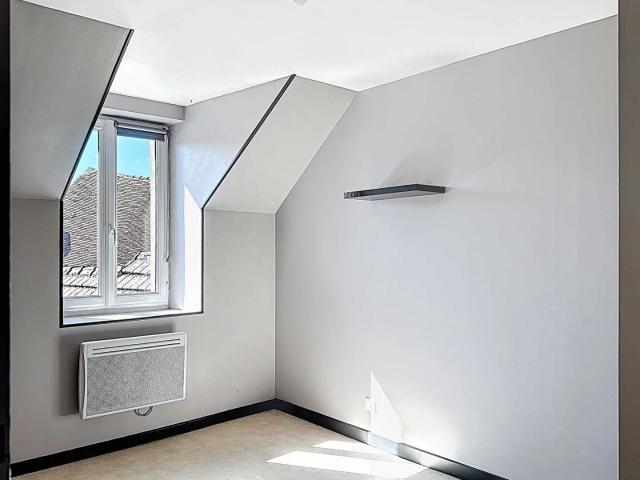 Appartement 3 pièces, 70 m² à louer à Saulieu 21210