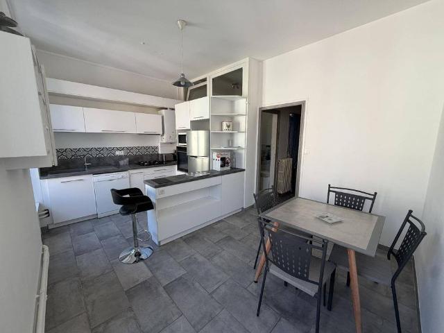 Appartement 3 pièces 71000 Mâcon