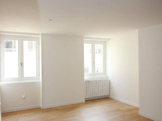 Appartement 3 pièces 71000 Mâcon