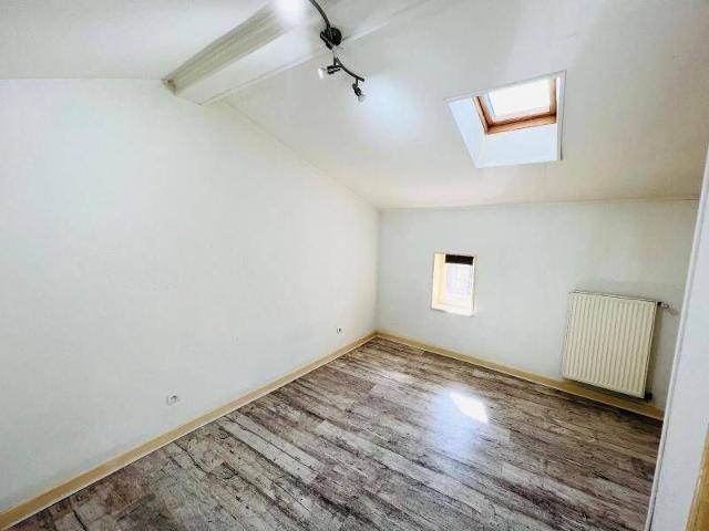 Appartement 3 pièces 71000 Mâcon