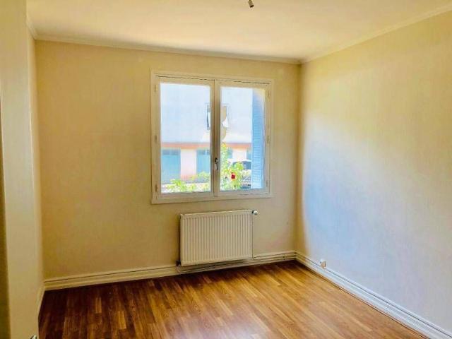 Appartement 3 pièces 71000 Mâcon