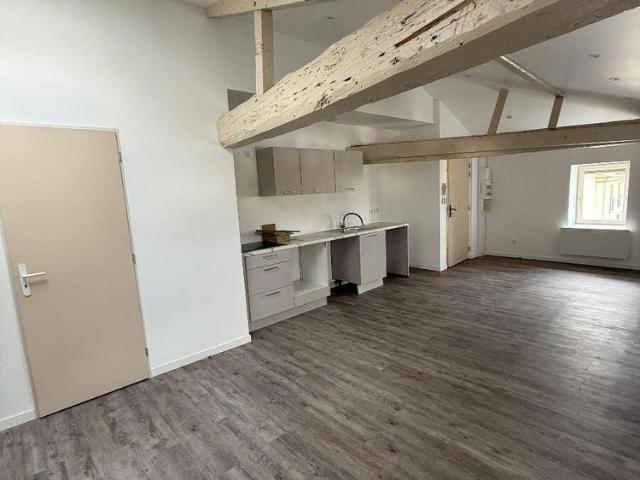 Appartement 3 pièces 71000 Mâcon