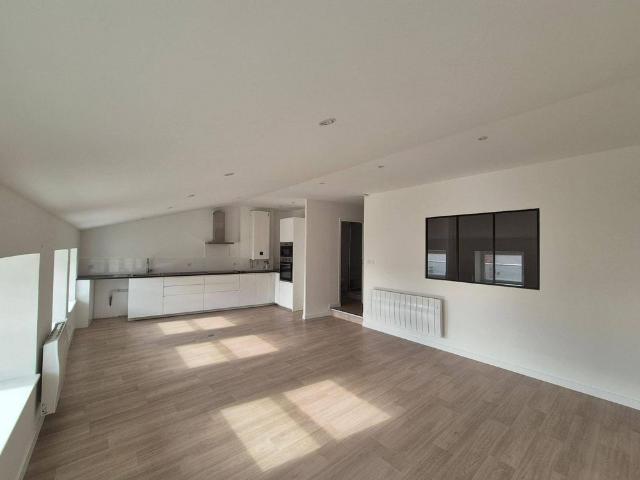 Appartement 3 pièces 71000 Mâcon