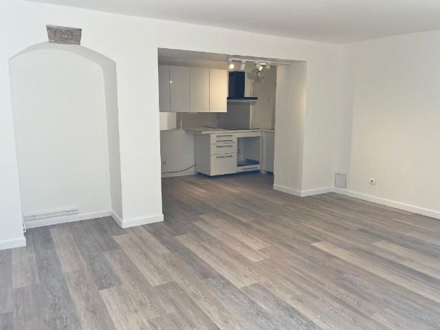 Appartement 3 pièces, 71 m² à louer à Versailles 78000