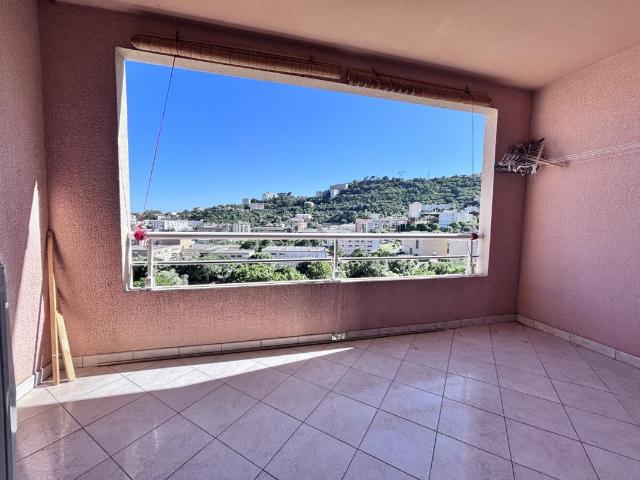 Appartement 3 pièces, 71 m² à louer à Bastia 20200