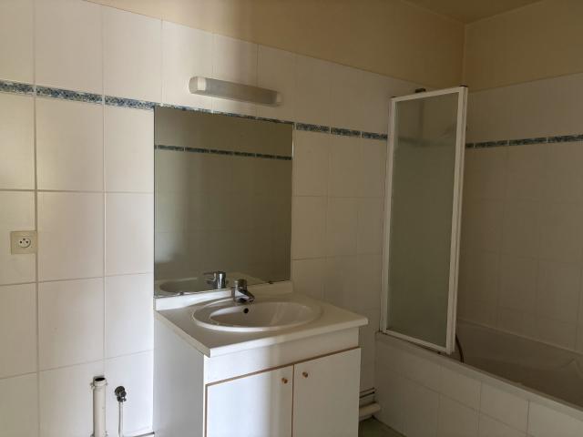 Appartement 3 pièces, 71 m² à louer à Caen 14000
