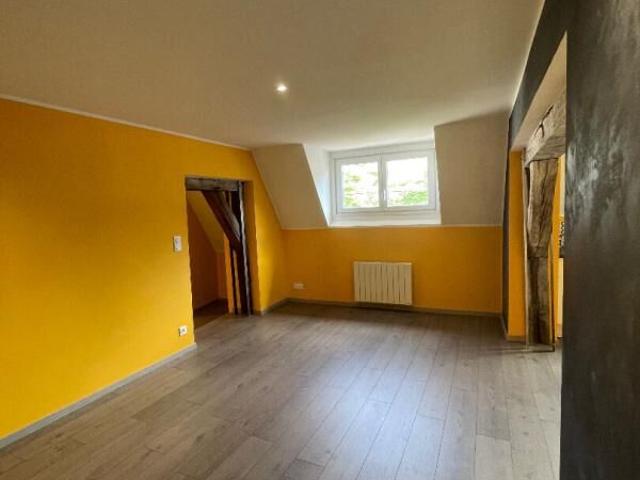 Appartement 3 pièces, 71 m² à louer à Gray 70100