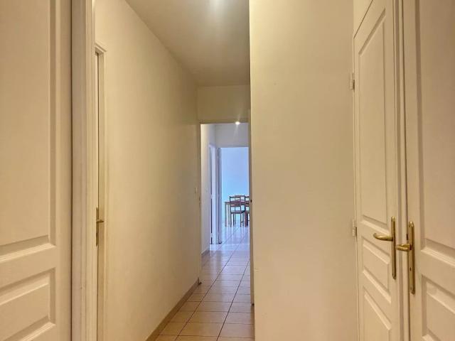 Appartement 3 pièces, 71 m² à louer à Lyon 8 69008