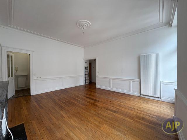 Appartement 3 pièces, 71 m² à louer à Nantes 44000