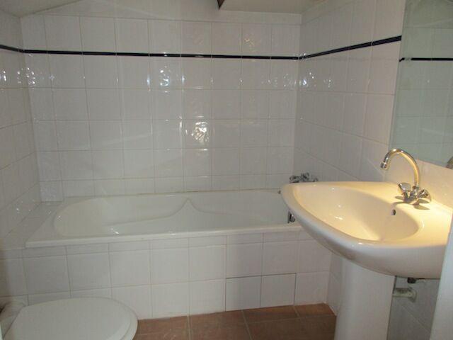 Appartement 3 pièces, 71 m² à louer à Ollioules 83190