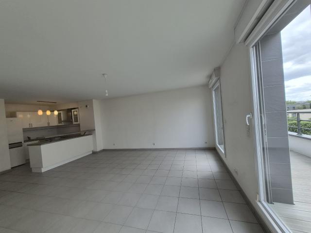 Appartement 3 pièces, 71 m² à louer à Reims 51100