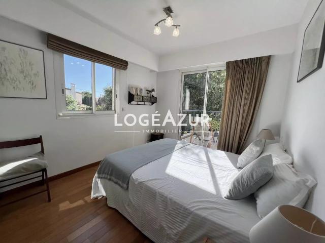 Appartement 3 pièces, 72 m² à louer à Antibes 06160