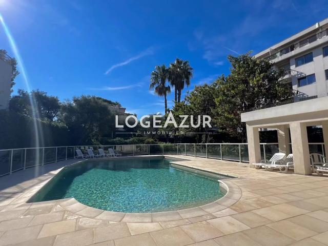 Appartement 3 pièces, 72 m² à louer à Antibes 06160