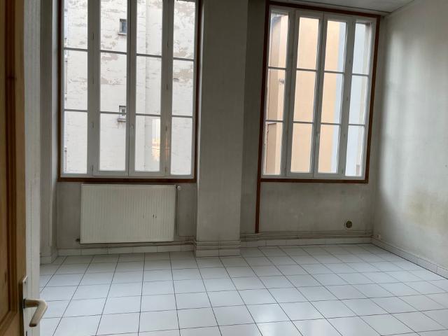 Appartement 3 pièces, 72 m² à louer à Lyon 2 69002